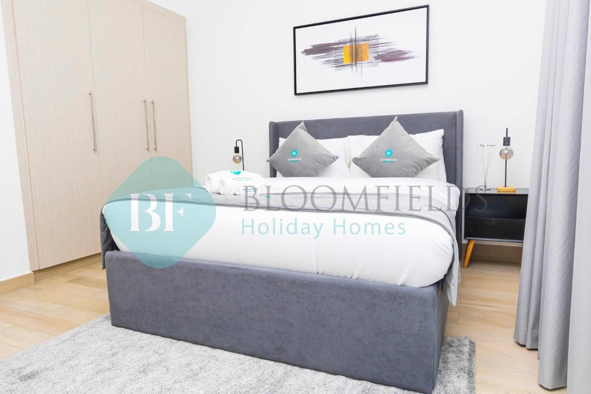 Bloomfields Formula 1br Water Edge Apartment Abu Dhabi